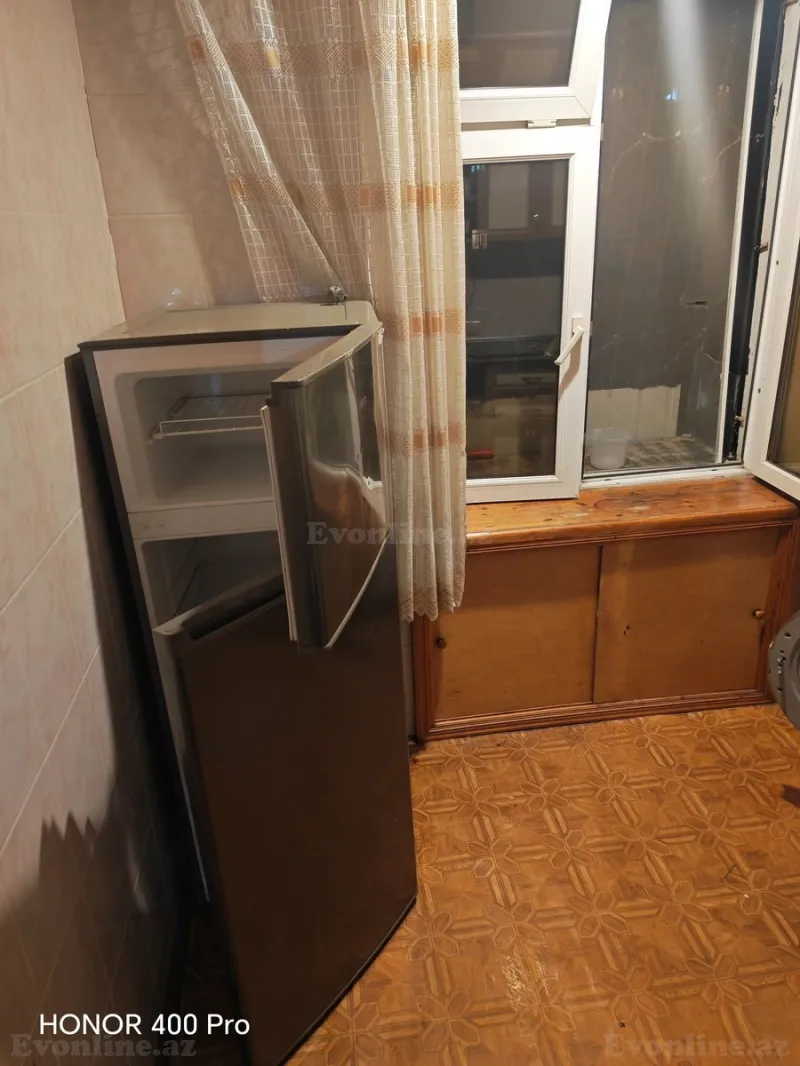 Kirayə verilir 3 otaqlı Mənzil Köhnə tikili 70 m² Neftçilər m. - şəkil 3