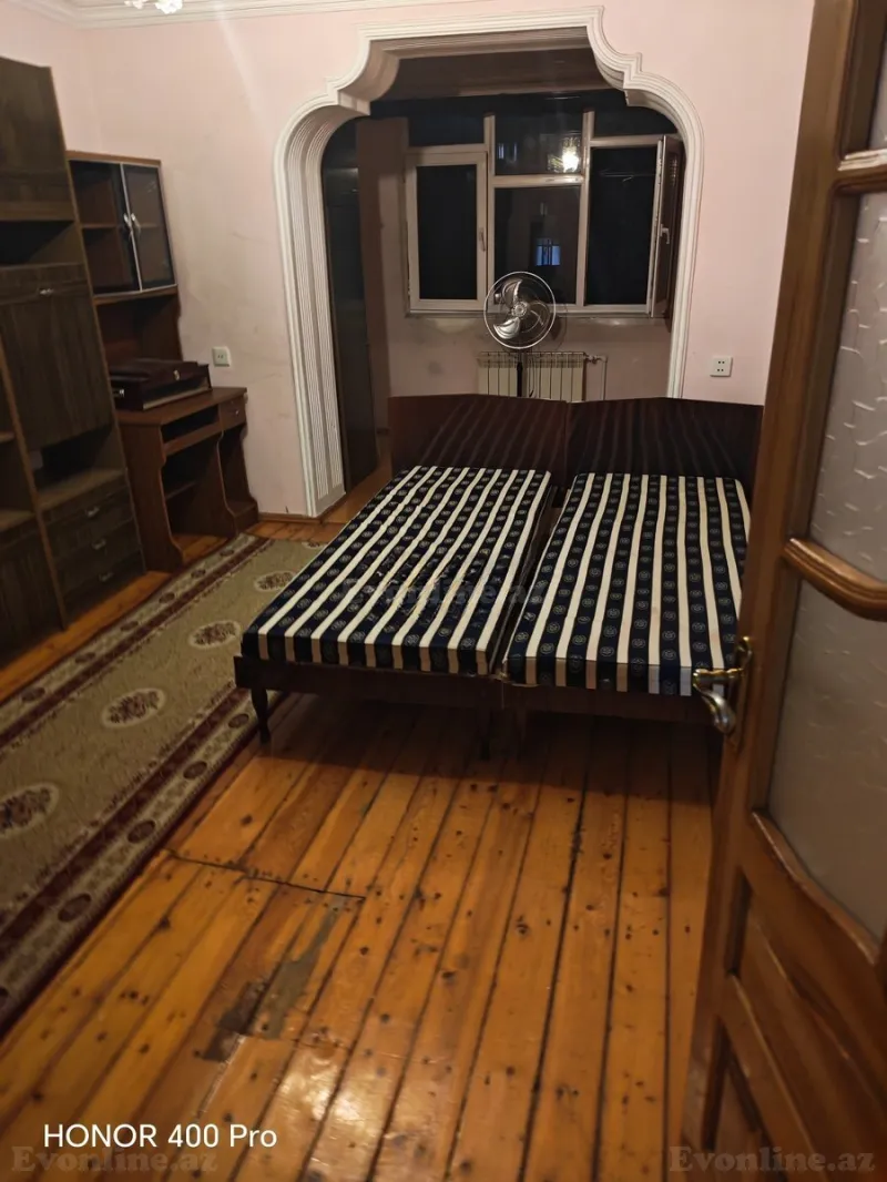Kirayə verilir 3 otaqlı Mənzil Köhnə tikili 70 m² Neftçilər m. - şəkil 9