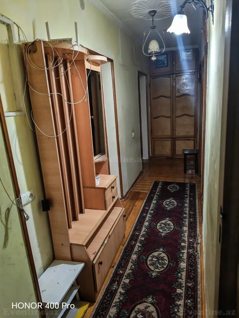 Kirayə verilir 3 otaqlı Mənzil Köhnə tikili 70 m² Neftçilər m. - şəkil 10