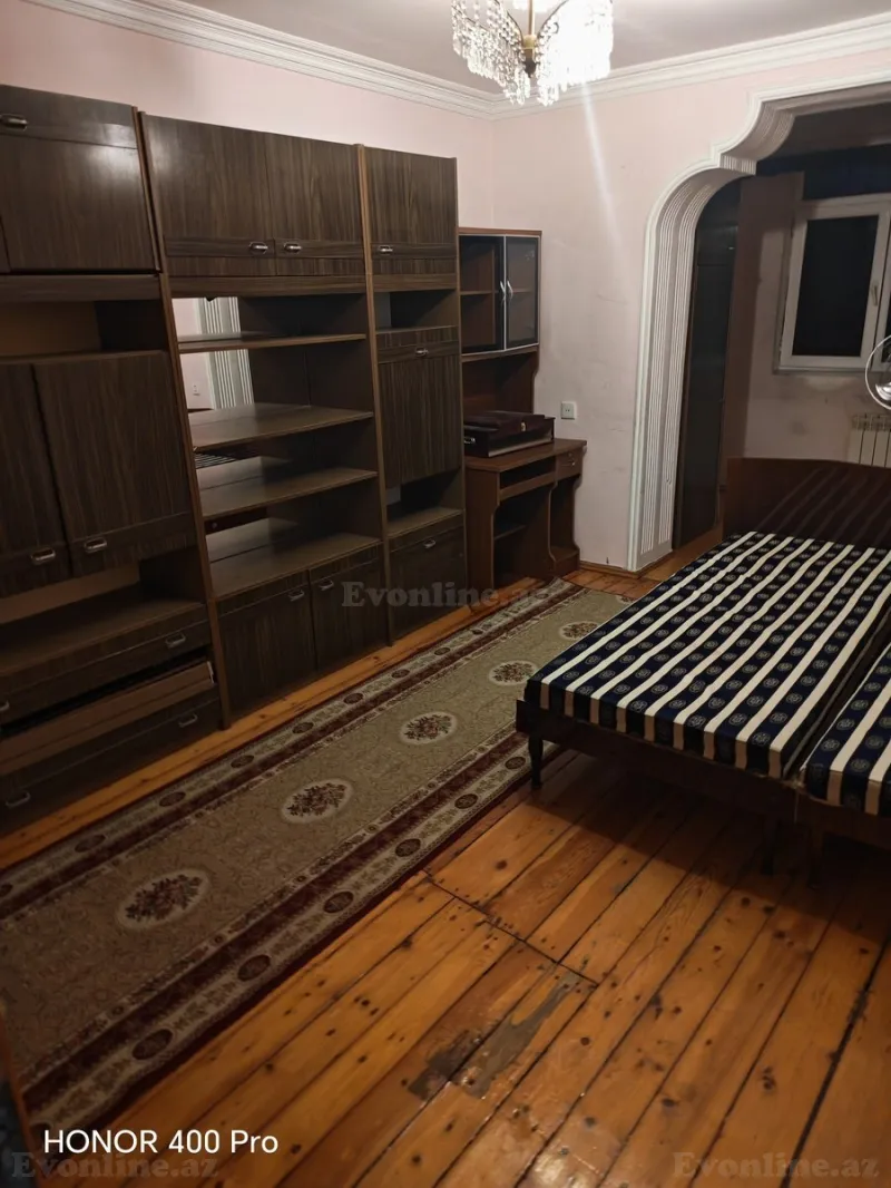 Kirayə verilir 3 otaqlı Mənzil Köhnə tikili 70 m² Neftçilər m. - şəkil 12