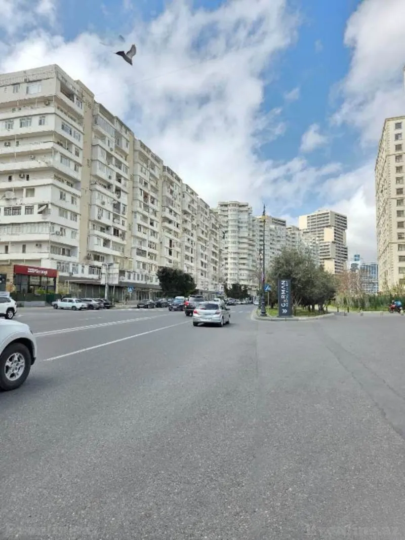 Satılır 2 otaqlı Mənzil Köhnə tikili 60 m² Yasamal r.