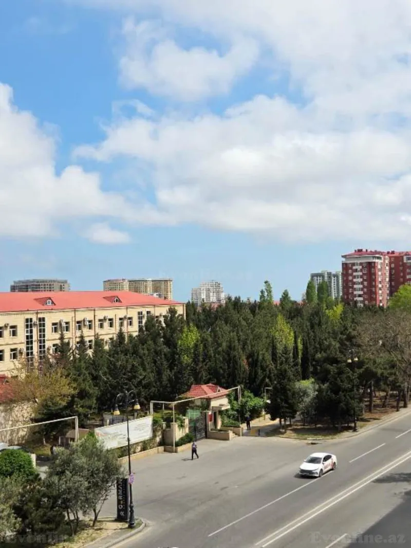 Satılır 2 otaqlı Mənzil Köhnə tikili 60 m² Yasamal r. - şəkil 4