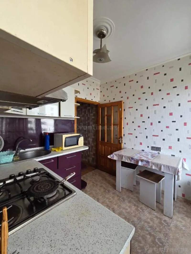 Satılır 2 otaqlı Mənzil Köhnə tikili 60 m² Yasamal r. - şəkil 10