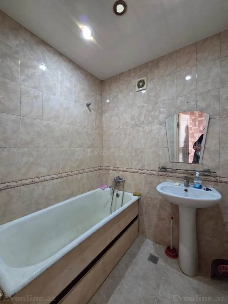 Satılır 2 otaqlı Mənzil Köhnə tikili 60 m² Yasamal r. - şəkil 14