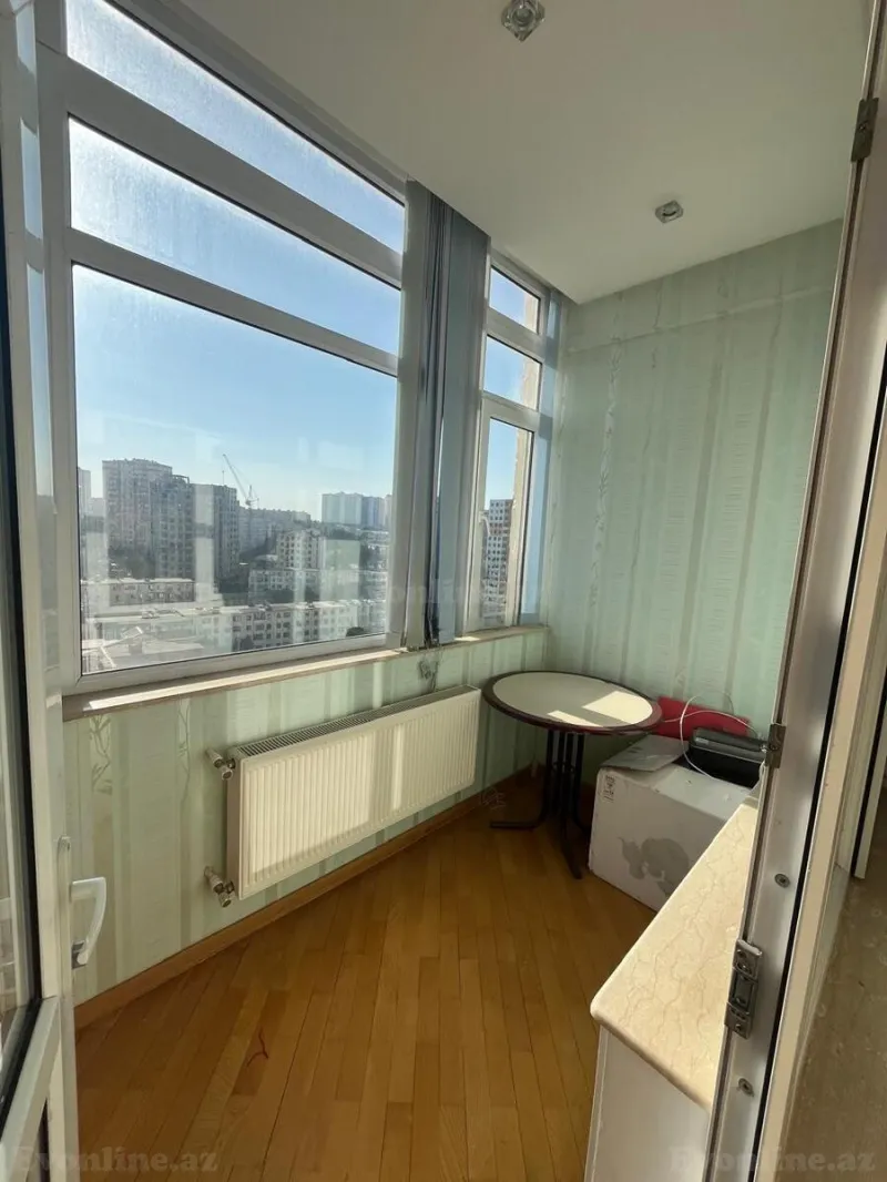 Kirayə verilir 3 otaqlı Mənzil Yeni tikili 135 m² Memar Əcəmi m. - şəkil 8