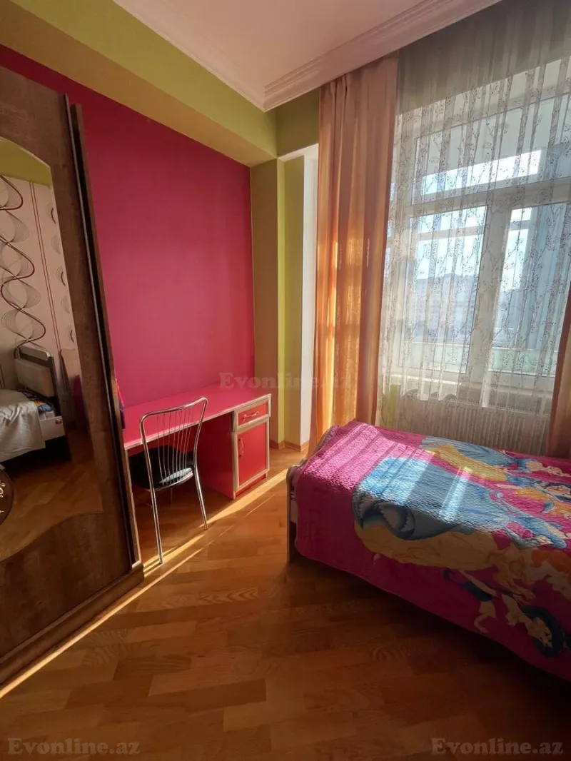 Kirayə verilir 3 otaqlı Mənzil Yeni tikili 135 m² Memar Əcəmi m. - şəkil 9