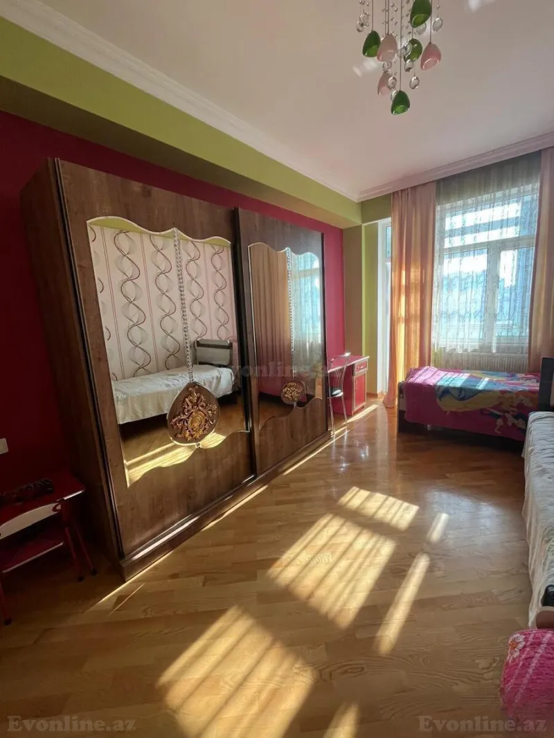 Kirayə verilir 3 otaqlı Mənzil Yeni tikili 135 m² Memar Əcəmi m. - şəkil 11