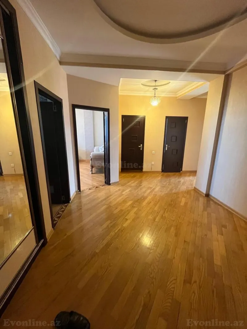 Kirayə verilir 3 otaqlı Mənzil Yeni tikili 135 m² Memar Əcəmi m. - şəkil 22