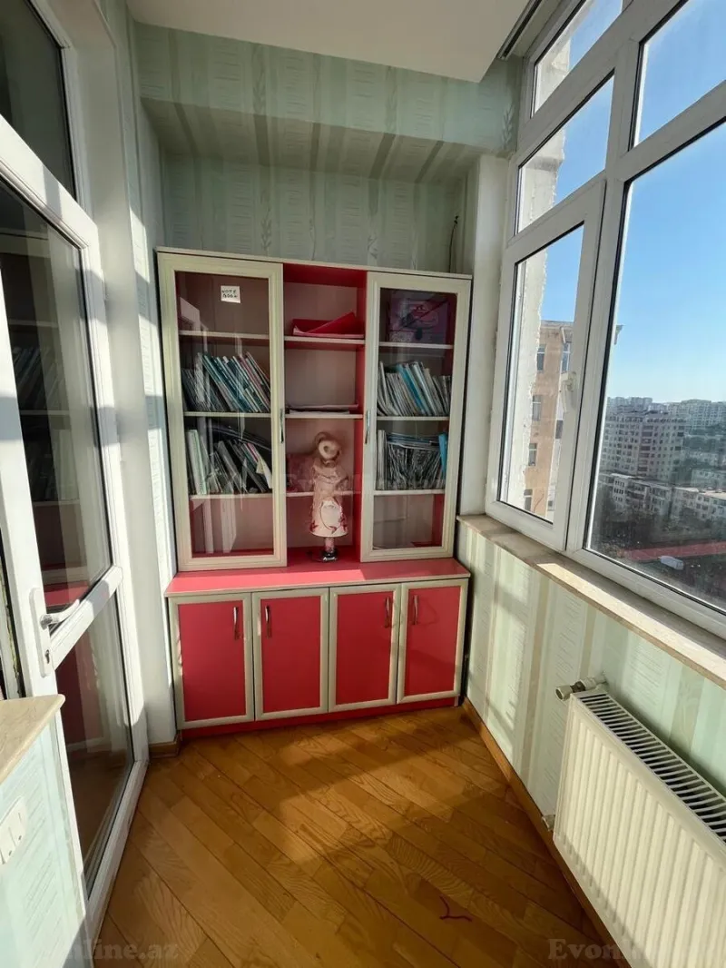 Kirayə verilir 3 otaqlı Mənzil Yeni tikili 135 m² Memar Əcəmi m. - şəkil 26