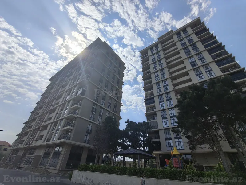 Satılır 3 otaqlı Mənzil Yeni tikili 112 m² 7-ci mikrorayon