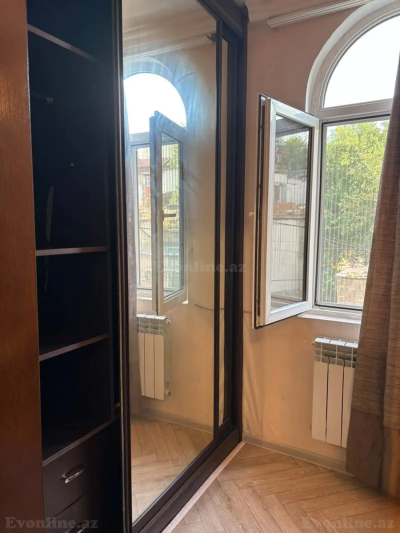 Kirayə verilir 2 otaqlı Mənzil Köhnə tikili 55 m² Yasamal r. - şəkil 10