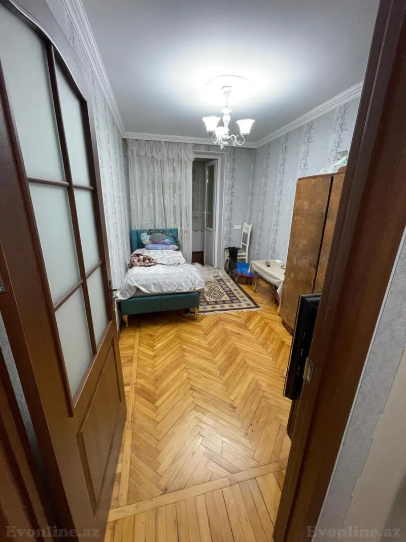 Satılır 4 otaqlı Mənzil Köhnə tikili 115 m² Həzi Aslanov m. - şəkil 4