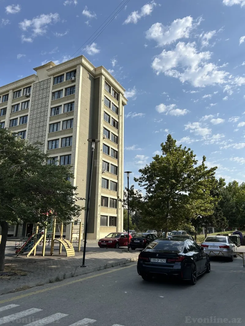 2 otaqlı Mənzil 60 m² Xətai r. Satılır