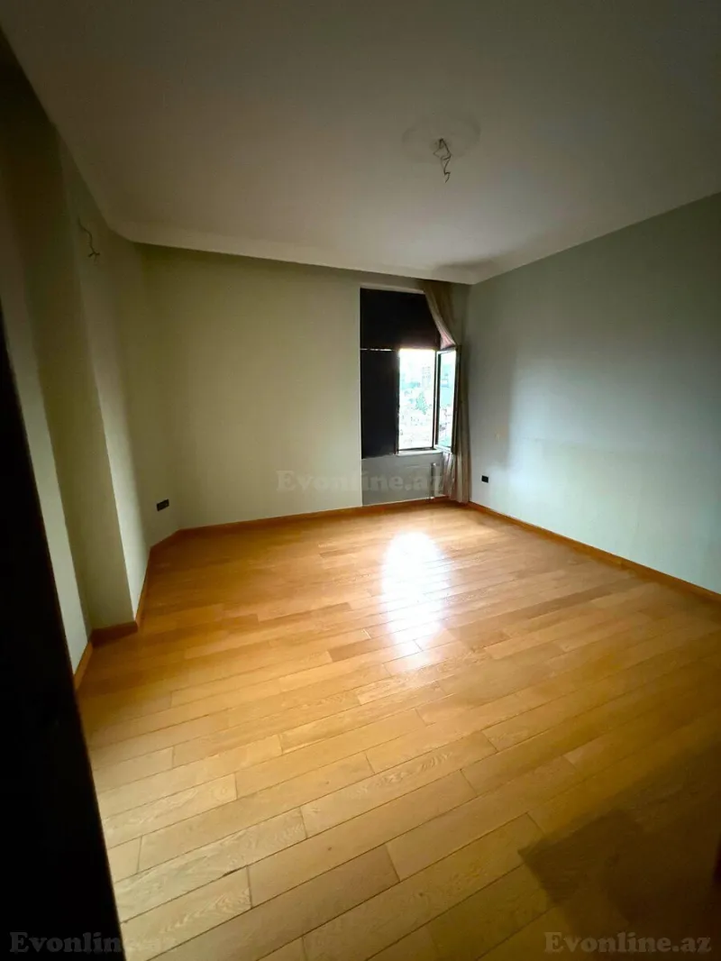 Satılır 3 otaqlı Mənzil Yeni tikili 140 m² Sahil m. - şəkil 6