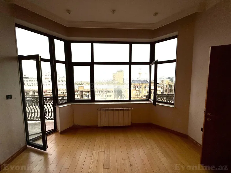 Satılır 3 otaqlı Mənzil Yeni tikili 140 m² Sahil m. - şəkil 9