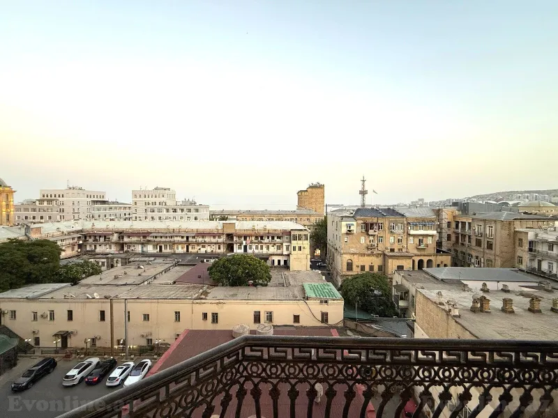 Satılır 3 otaqlı Mənzil Yeni tikili 140 m² Sahil m. - şəkil 14