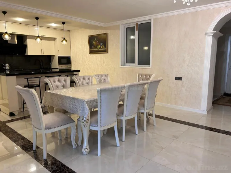 10 otaqlı Həyət evi 350 m² Mərdəkan Kirayə verilir
