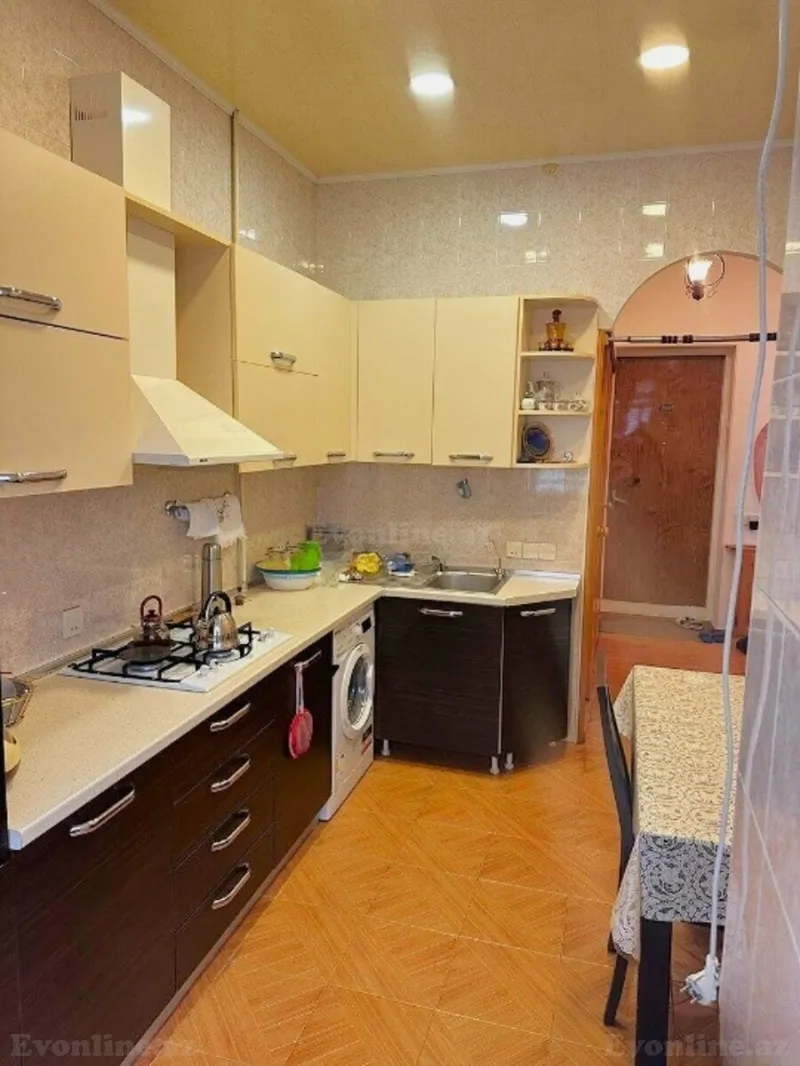 Satılır 3 otaqlı Mənzil Köhnə tikili 75 m² Nəsimi r. - şəkil 8