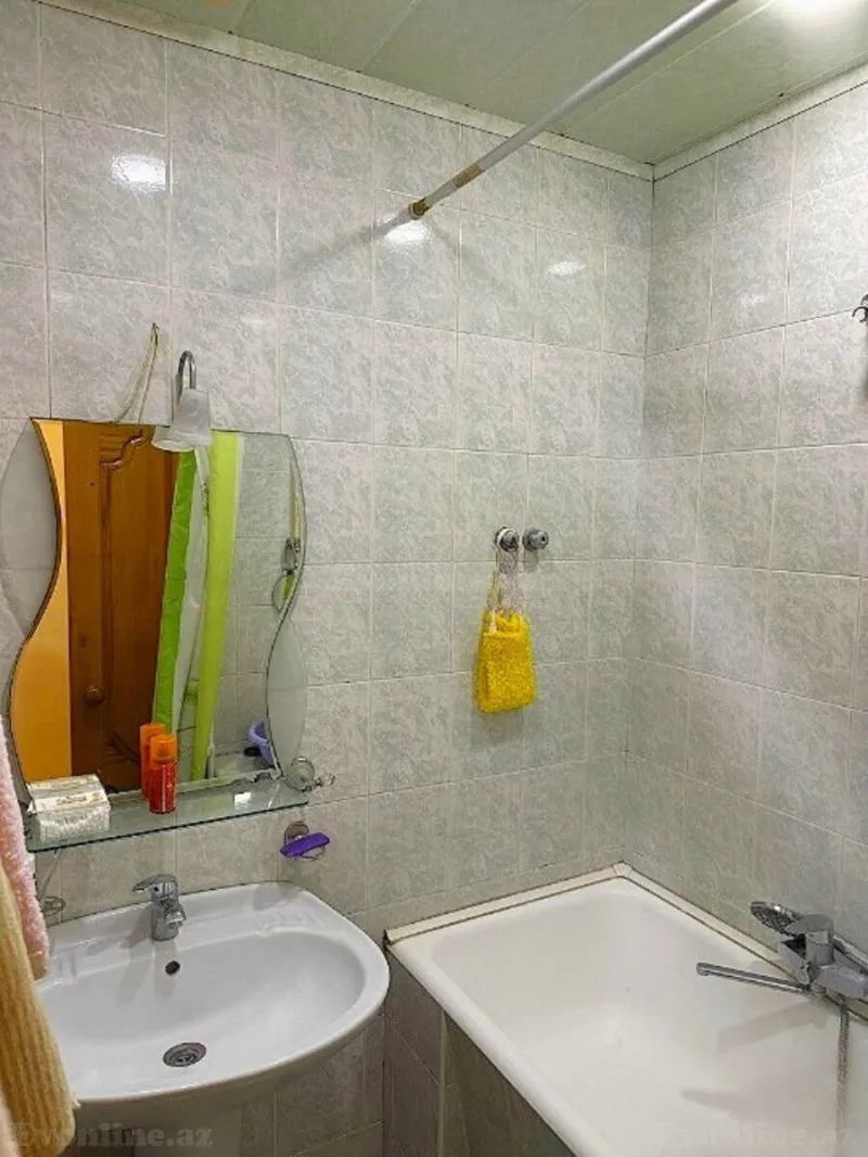 Satılır 3 otaqlı Mənzil Köhnə tikili 75 m² Nəsimi r. - şəkil 13