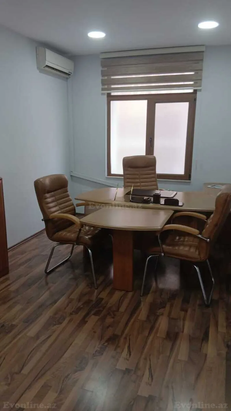 Kirayə verilir Ofis 90 m² Gənclik m.