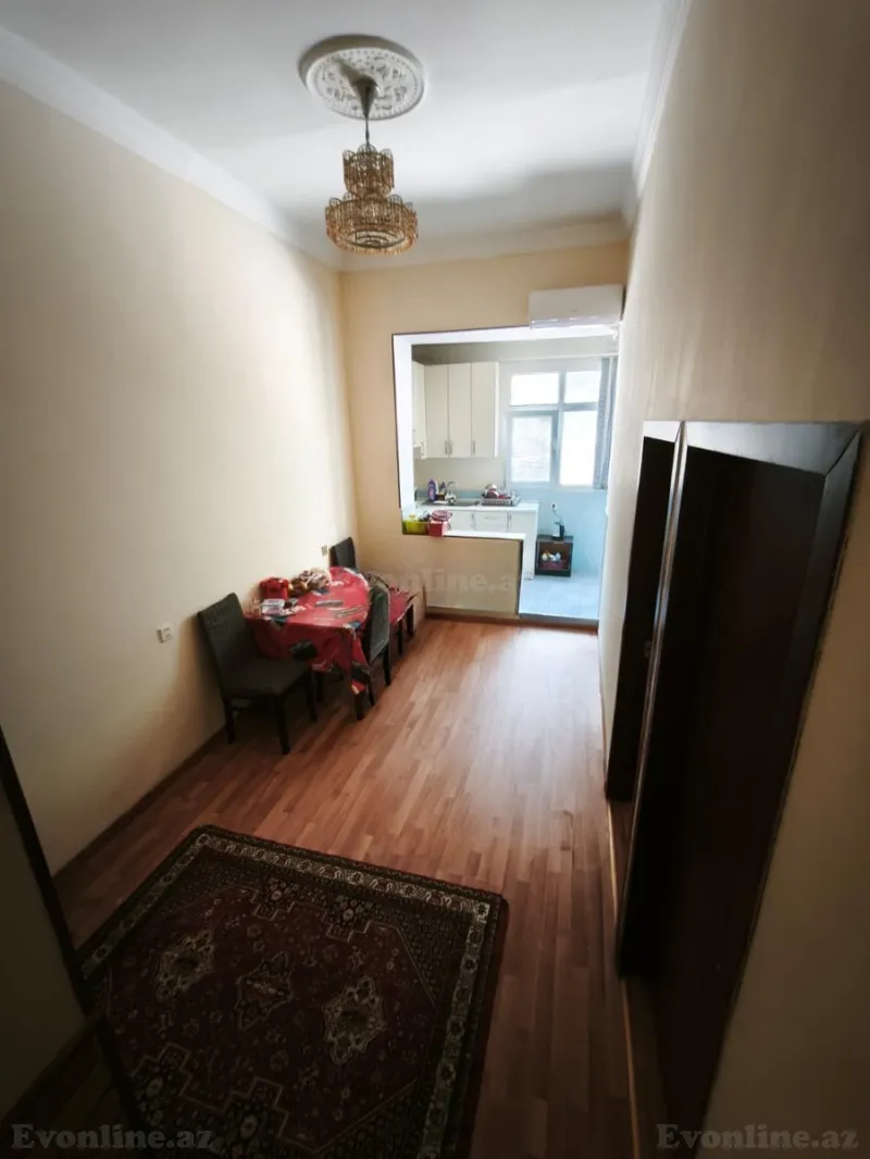 Satılır 3 otaqlı Mənzil Köhnə tikili 50 m² Memar Əcəmi m. - şəkil 2