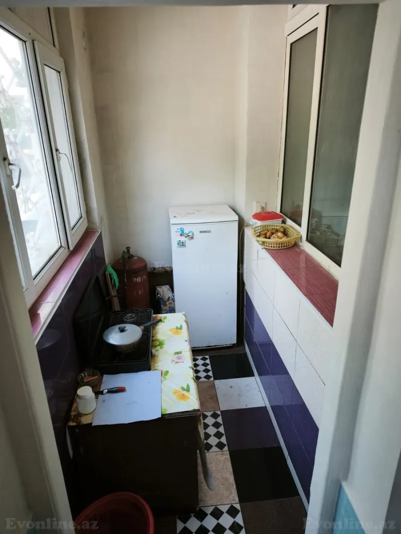 Satılır 3 otaqlı Mənzil Köhnə tikili 50 m² Memar Əcəmi m. - şəkil 15