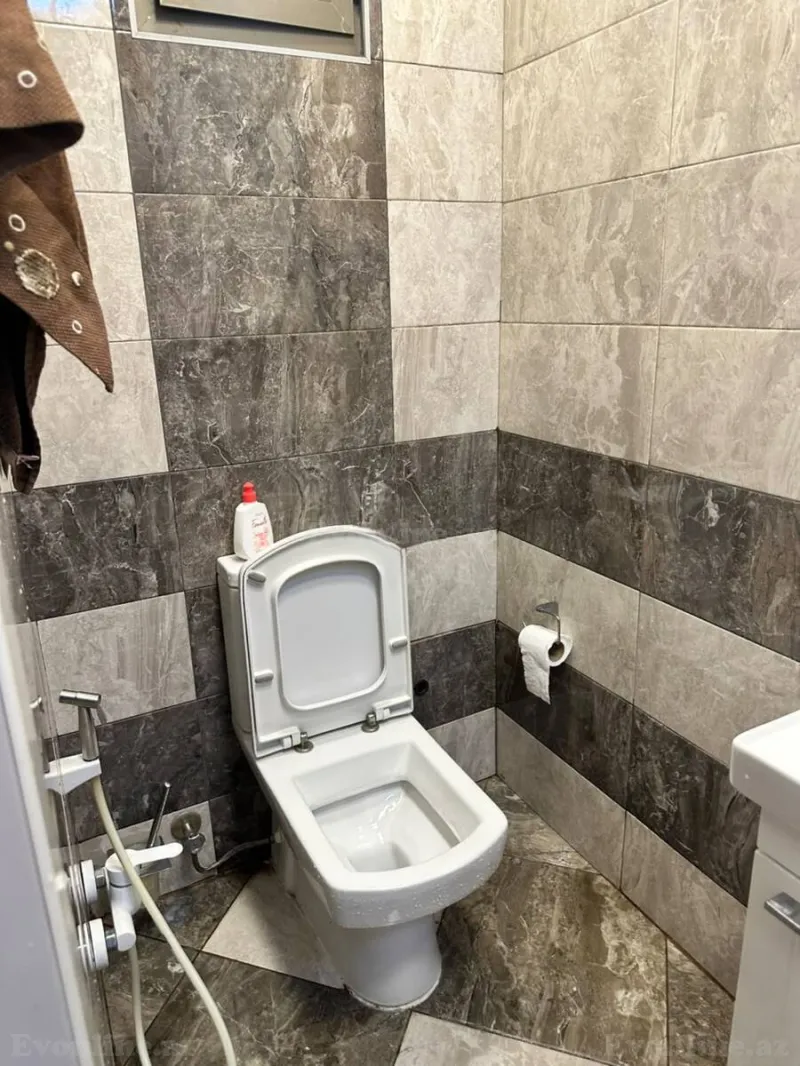 Kirayə verilir 2 otaqlı Mənzil Köhnə tikili 60 m² Sahil m. - şəkil 13