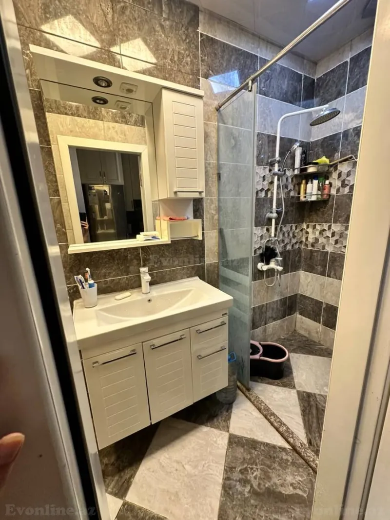 Kirayə verilir 2 otaqlı Mənzil Köhnə tikili 60 m² Sahil m. - şəkil 14