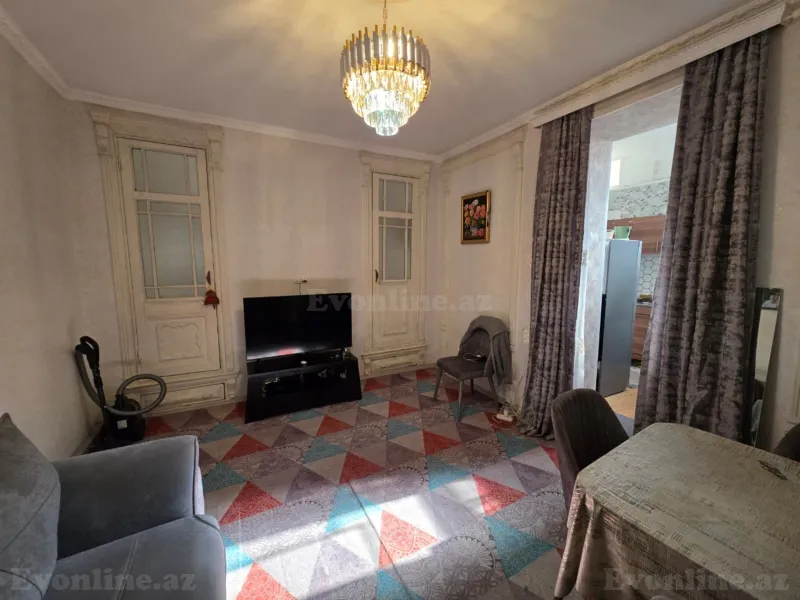 Satılır 2 otaqlı Mənzil Köhnə tikili 33 m² Nizami m. - şəkil 3