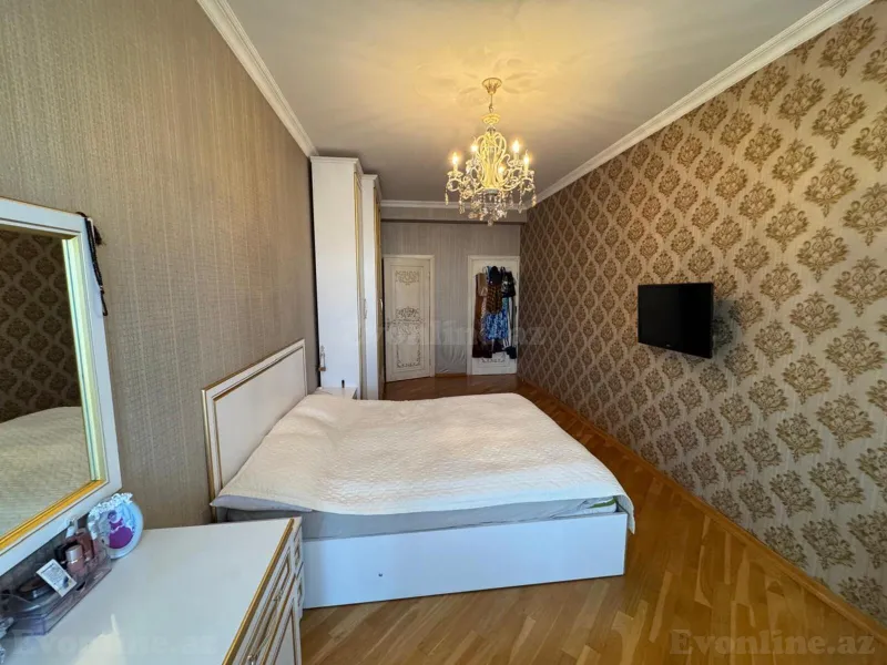 Satılır 4 otaqlı Mənzil Yeni tikili 235 m² Xətai r. - şəkil 10