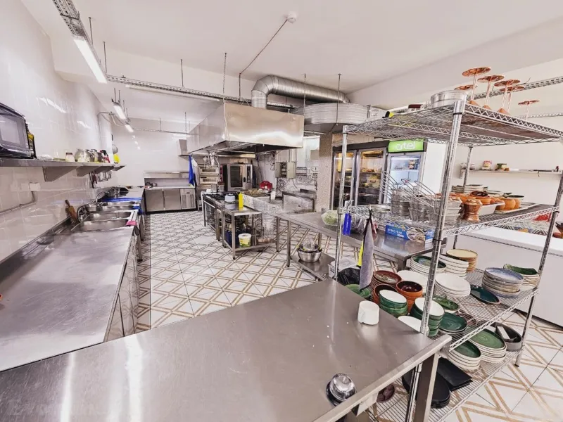 Satılır Obyekt 900 m² Nəsimi r. - şəkil 5
