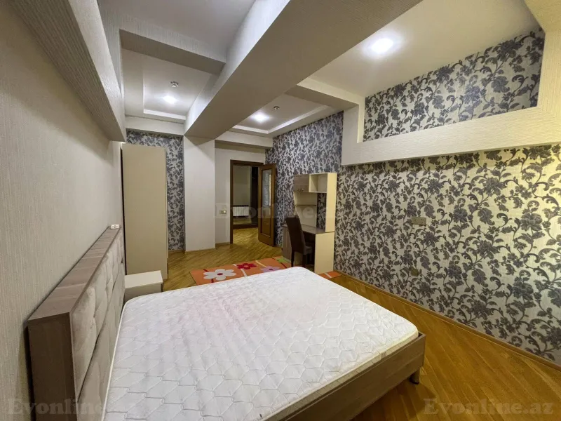 Kirayə verilir 3 otaqlı Mənzil Yeni tikili 150 m² Nəsimi r. - şəkil 9