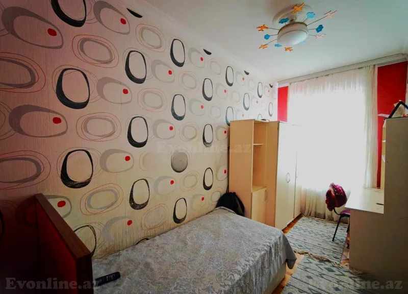 Satılır 3 otaqlı Mənzil Köhnə tikili 85 m² Nəsimi r. - şəkil 3