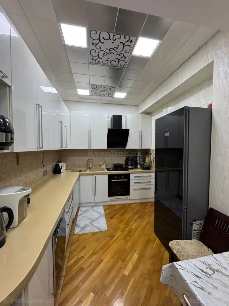 Satılır 3 otaqlı Mənzil Yeni tikili 125 m² İnşaatçılar m. - şəkil 7