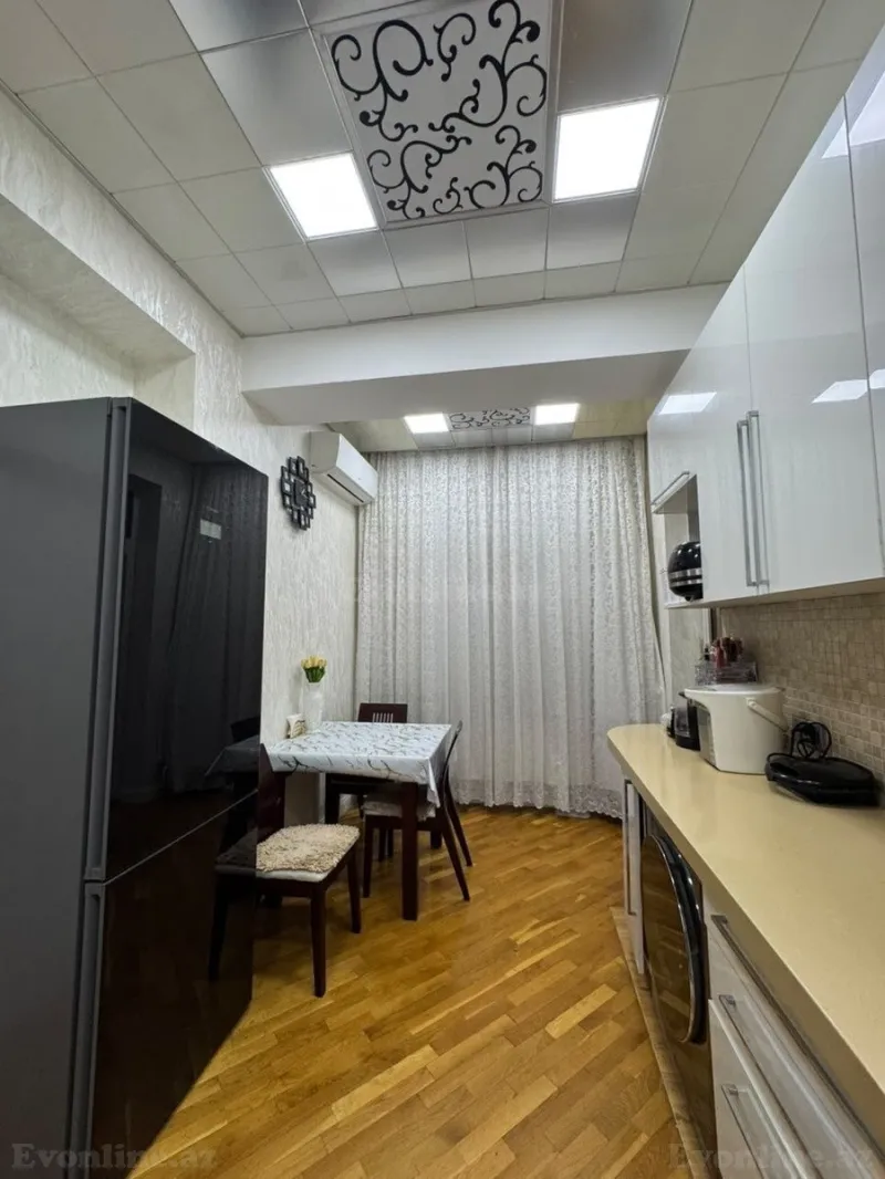Satılır 3 otaqlı Mənzil Yeni tikili 125 m² İnşaatçılar m. - şəkil 8