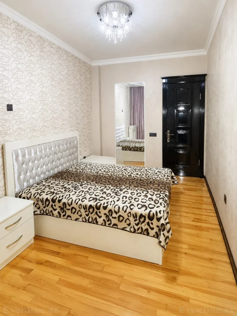 Satılır 3 otaqlı Mənzil Yeni tikili 110 m² İnşaatçılar m. - şəkil 3