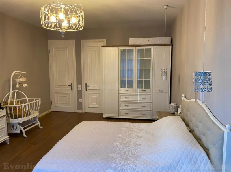 Kirayə verilir 4 otaqlı Mənzil Yeni tikili 180 m² 28 May m. - şəkil 6
