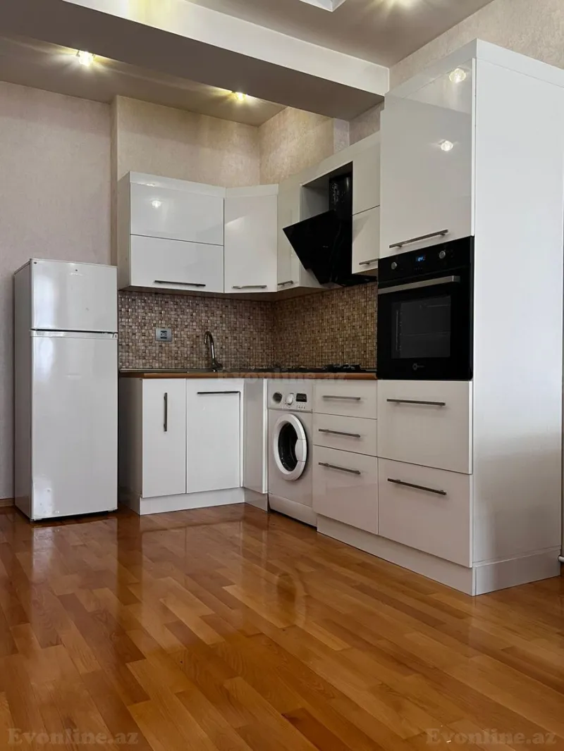 Kirayə verilir 3 otaqlı Mənzil Yeni tikili 76 m² İnşaatçılar m. - şəkil 5