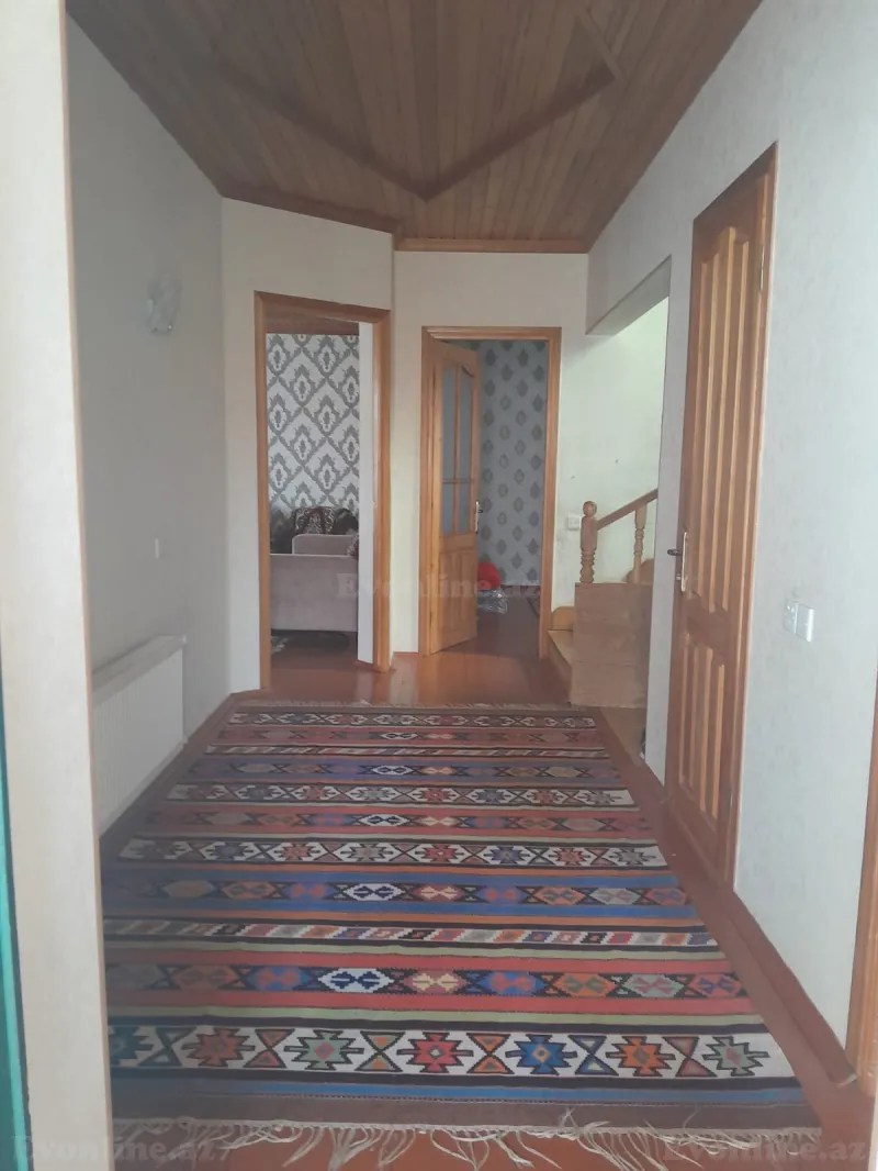 Satılır 8 otaqlı Həyət evi 250 m² Novxanı - şəkil 3