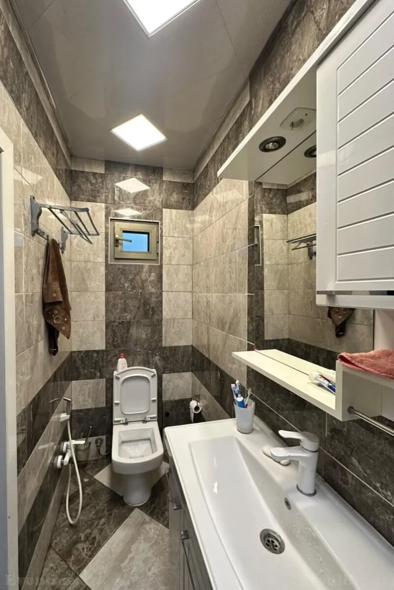 Kirayə verilir 2 otaqlı Mənzil Köhnə tikili 45 m² Sahil m. - şəkil 8