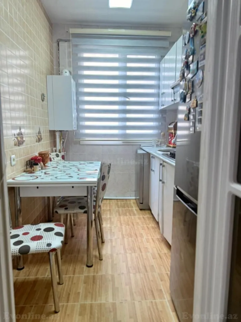 Kirayə verilir 3 otaqlı Mənzil Köhnə tikili 70 m² Nərimanov r. - şəkil 6