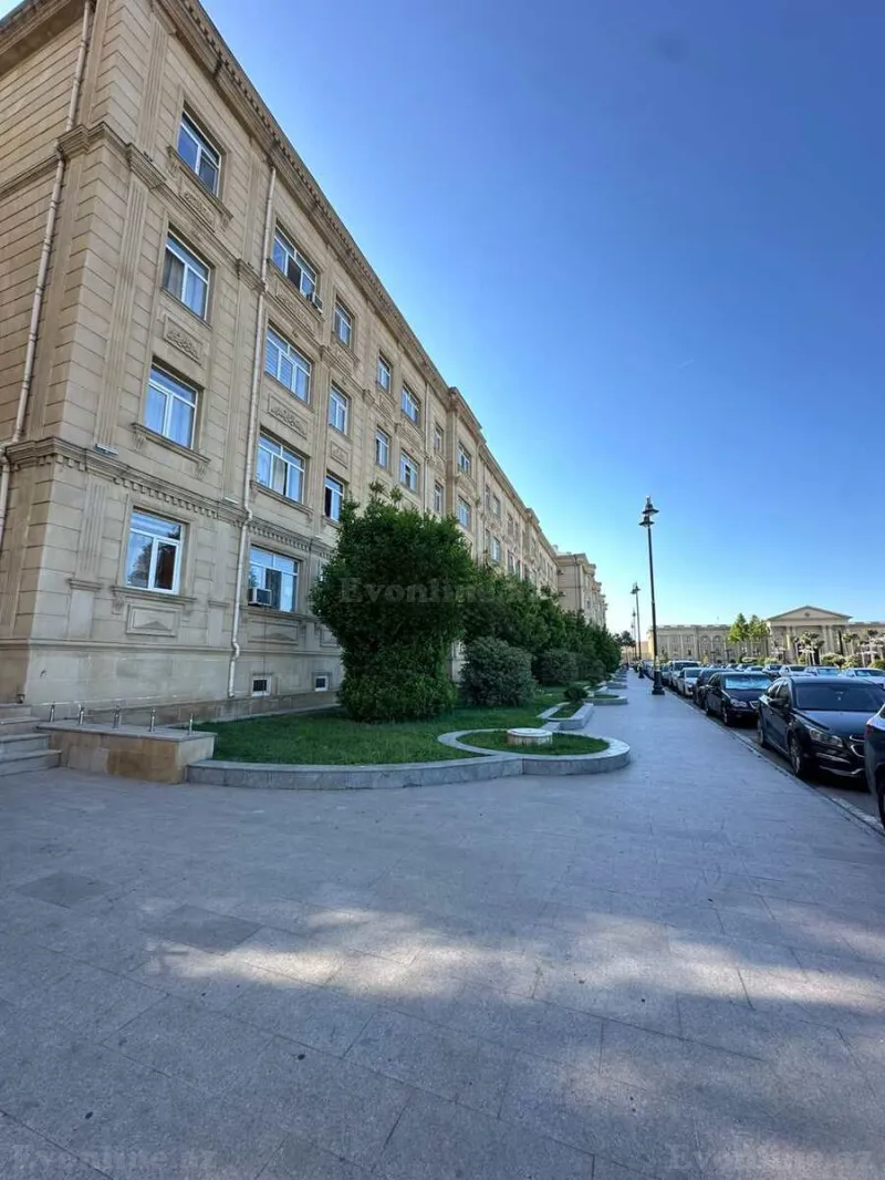 2 otaqlı Mənzil 40 m² Gənclik m. Satılır
