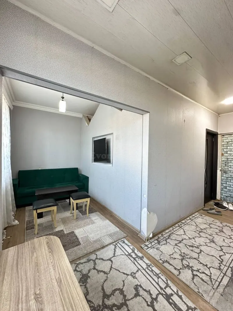 Satılır 2 otaqlı Mənzil Köhnə tikili 40 m² Gənclik m. - şəkil 3