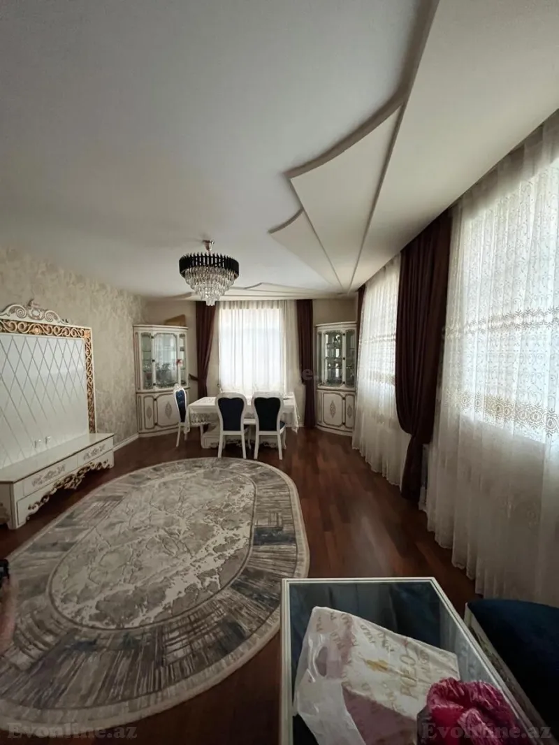 Satılır 7 otaqlı Həyət evi 350 m² Binəqədi r. - şəkil 2
