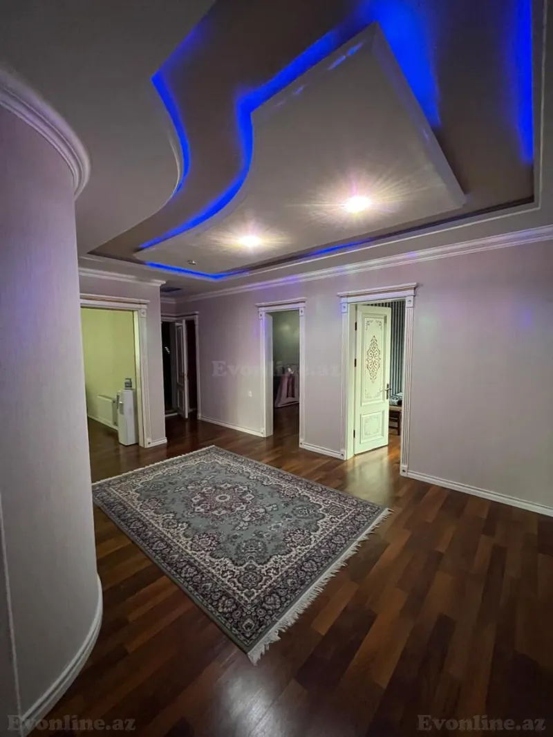 Satılır 7 otaqlı Həyət evi 350 m² Binəqədi r. - şəkil 16