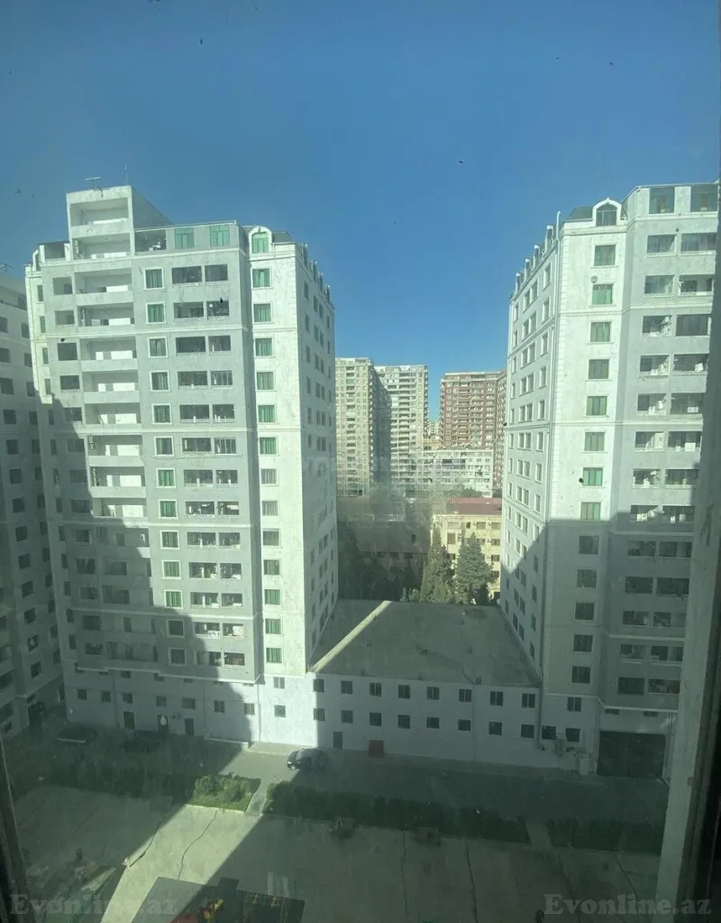 Satılır 4 otaqlı Mənzil Yeni tikili 180 m² Gənclik m. - şəkil 5