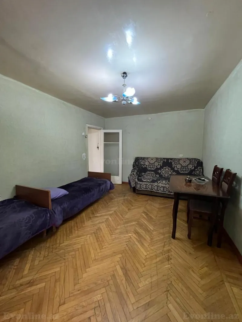 1 otaqlı Mənzil 35 m² Elmlər Akademiyası m. Kirayə verilir
