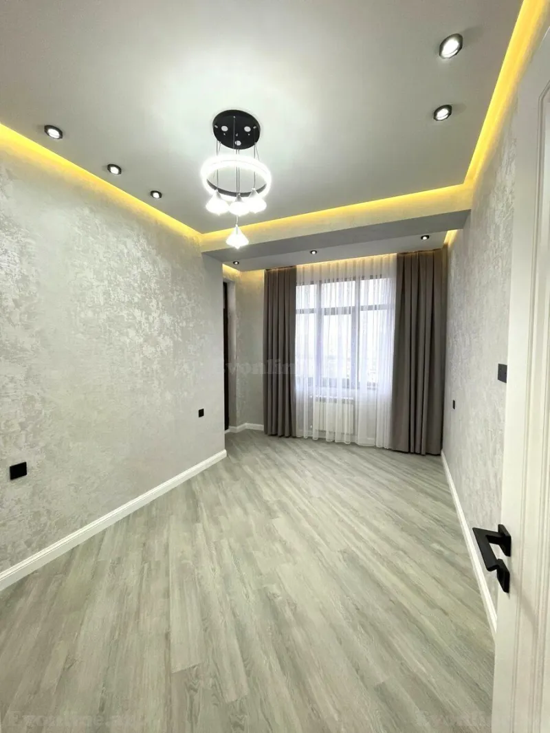 Satılır 3 otaqlı Mənzil Yeni tikili 100 m² Azadlıq prospekti m.