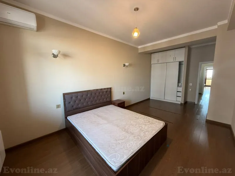 3 otaqlı Mənzil 147 m² Koroğlu m. Kirayə verilir