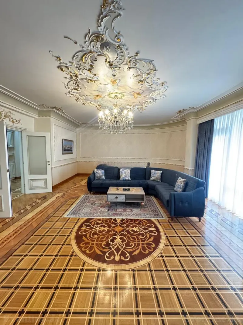 Satılır 4 otaqlı Mənzil Yeni tikili 250 m² Sahil m. - şəkil 2